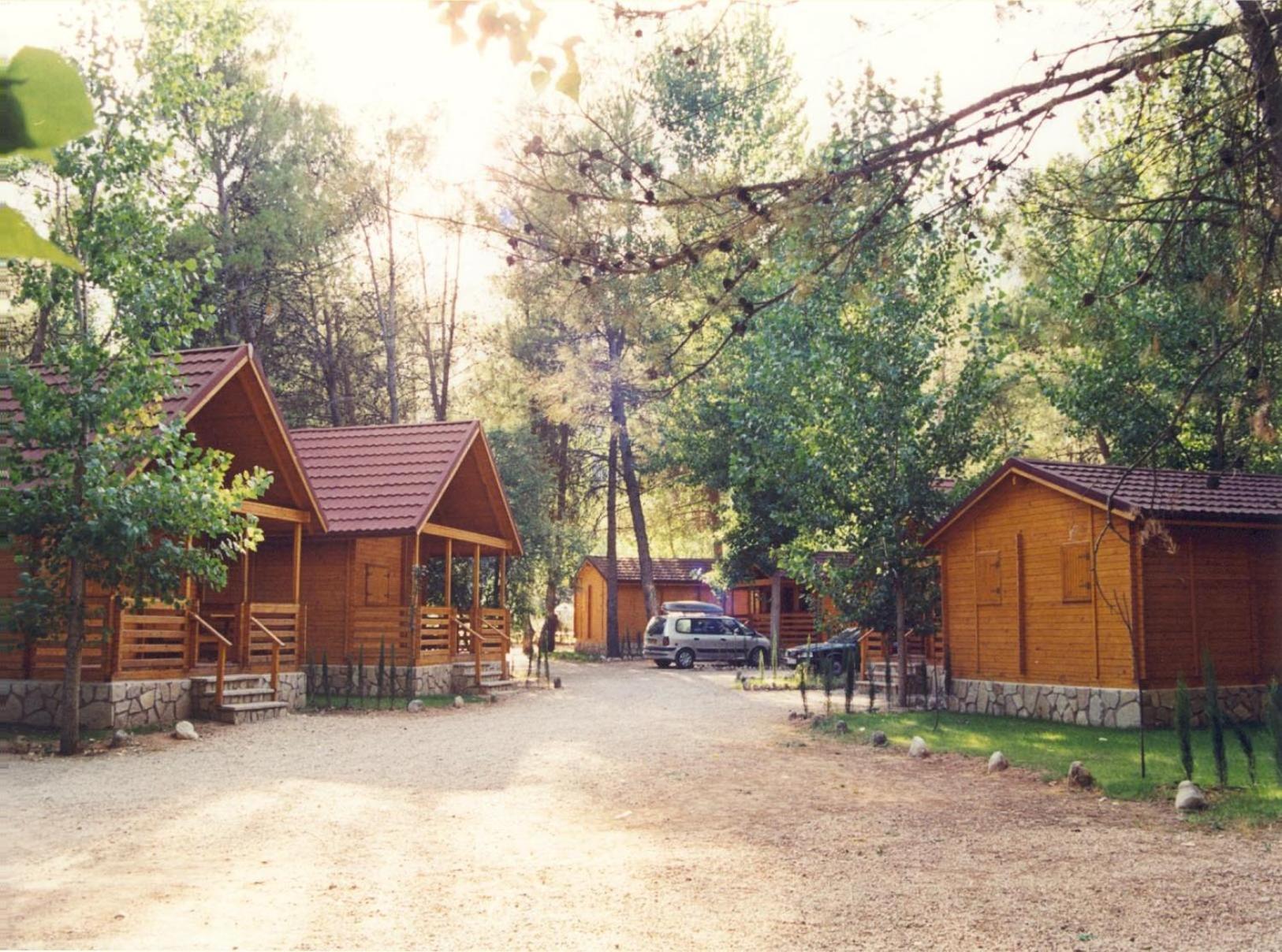 Camping Rural Llanos De Arance Coto Rios Buitenkant foto