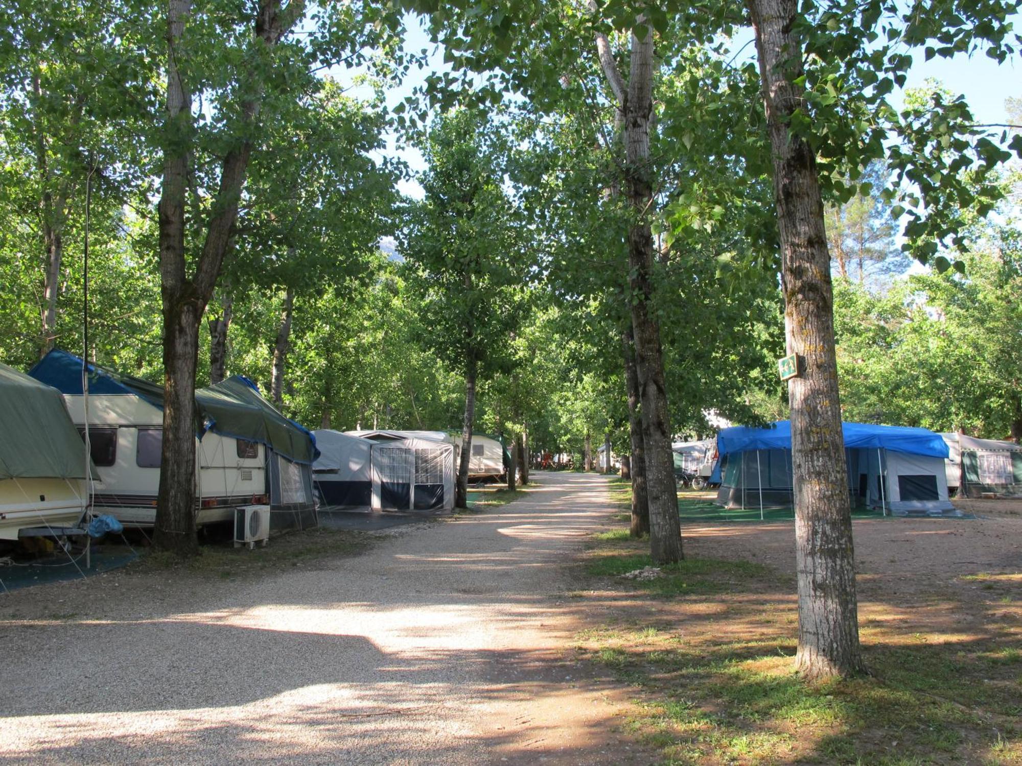 Camping Rural Llanos De Arance Coto Rios Buitenkant foto